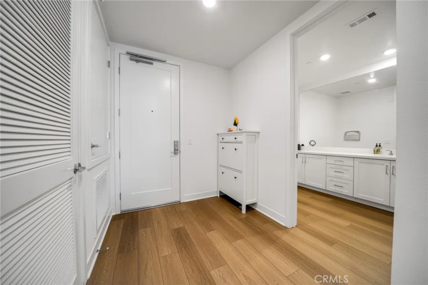 2202 Rivington photo 3
