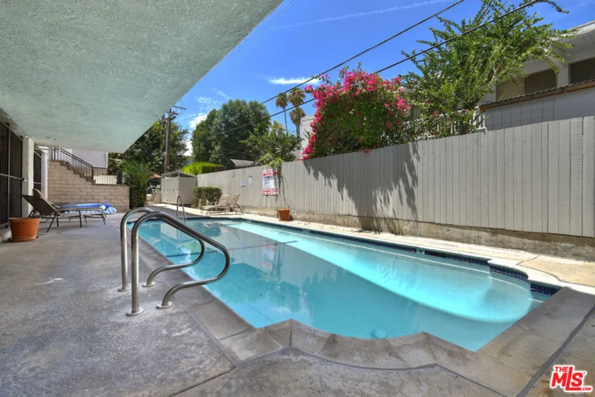 4443 Ventura Canyon Avenue #304 photo 54
