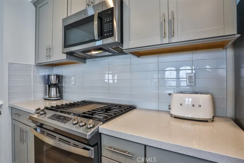 608 White Oaks photo 6