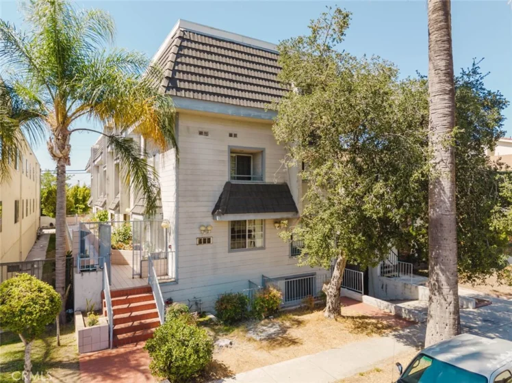 444 Myrtle Street #4 photo 1
