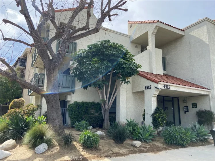 4515 California Avenue #303 photo 1