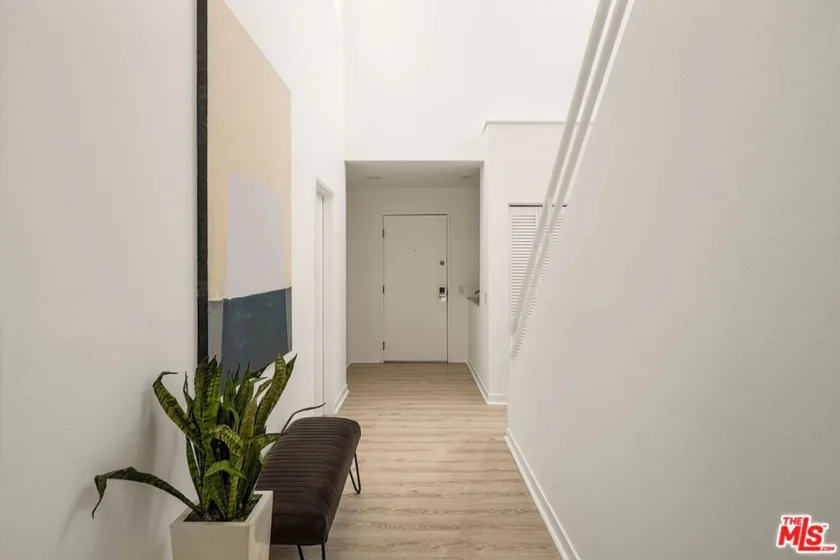 1617 S Beverly Glen Boulevard #404 photo 7