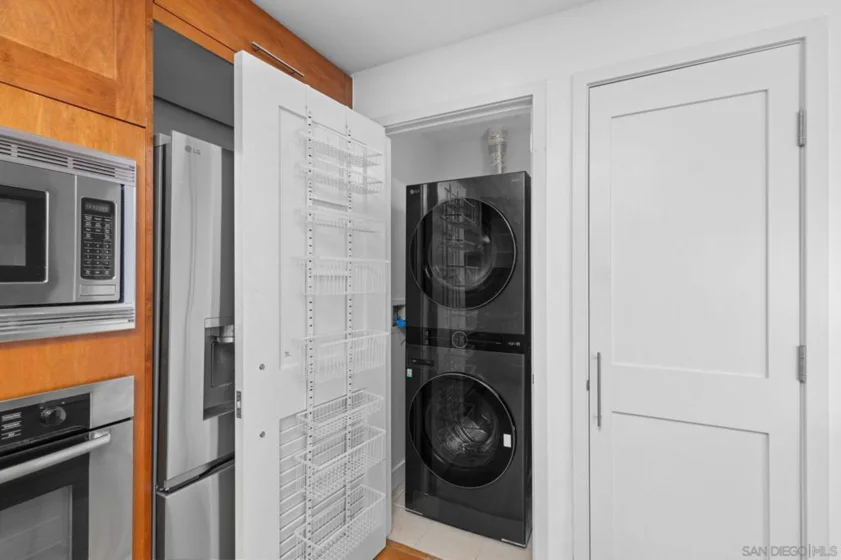 700 W E Street #2905 photo 8
