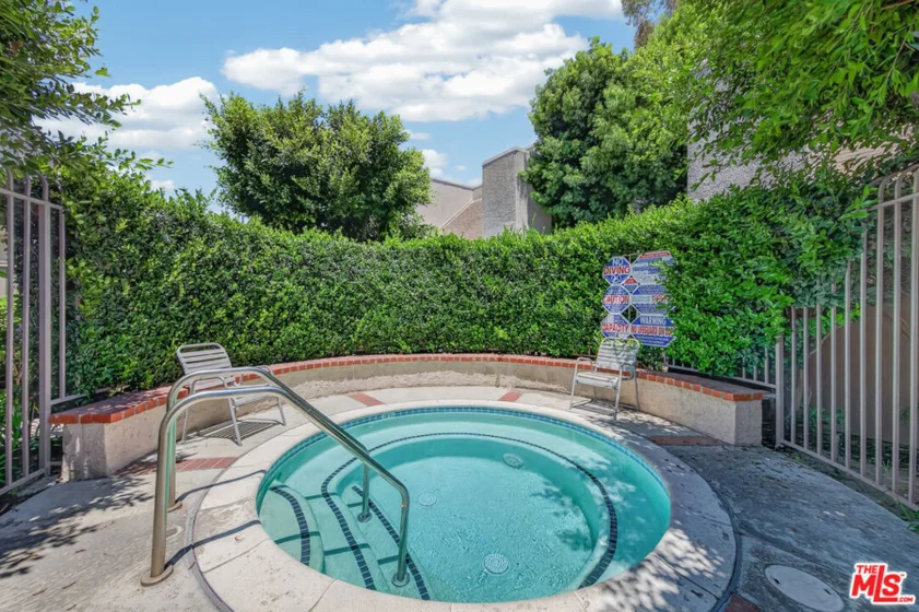 15173 Magnolia Boulevard #F photo 17