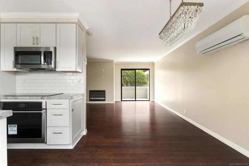 8746 Villa La Jolla Drive #51 photo 13