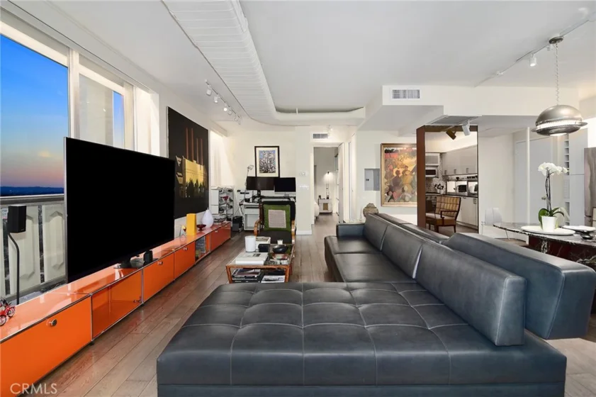 4411 Los Feliz Boulevard #1007 photo 10