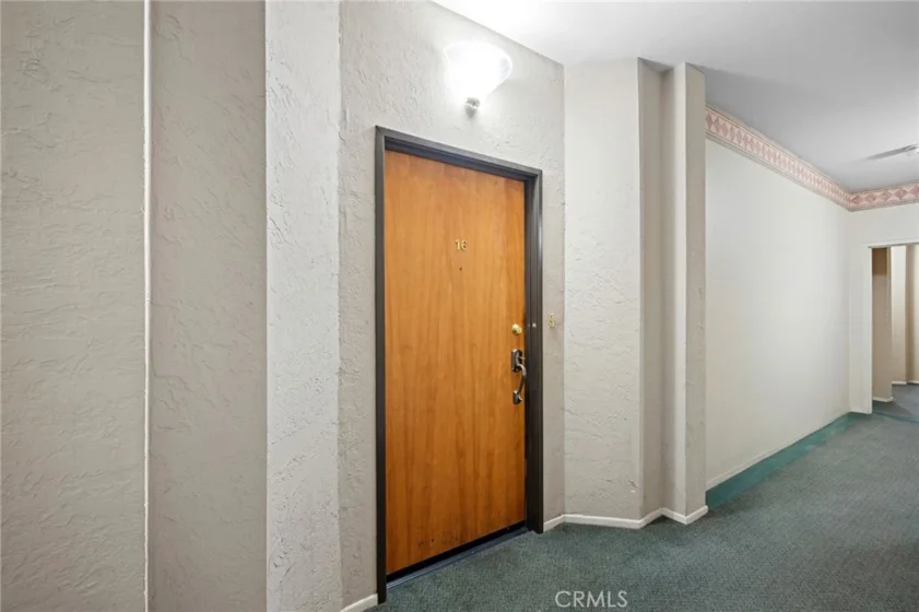 7211 Cozycroft Avenue #16 photo 3