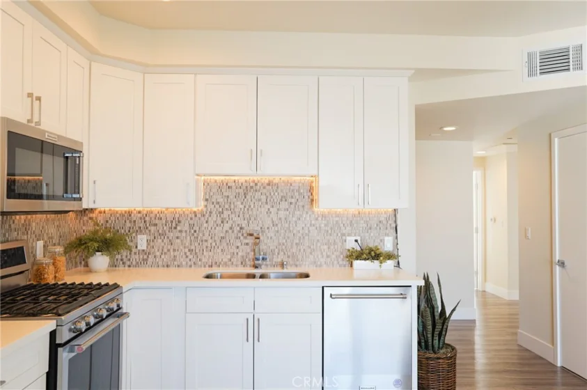 1101 S Harvard Boulevard #506 photo 35