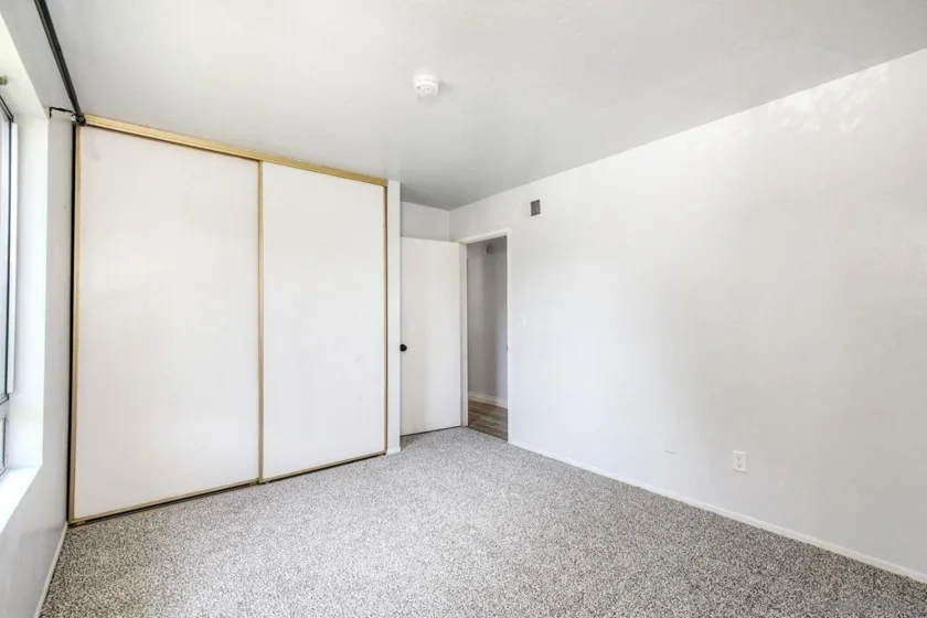 440 Parkside Drive photo 14
