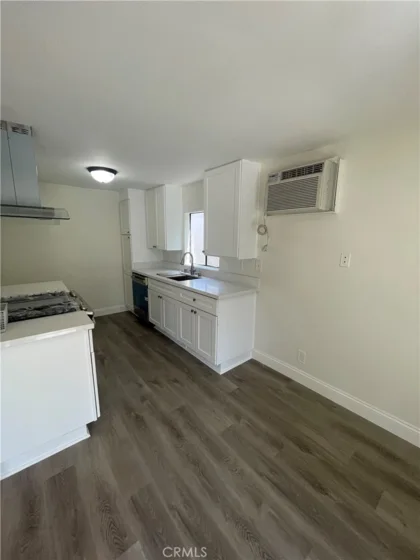 1818 Kelton Avenue #101 photo 17
