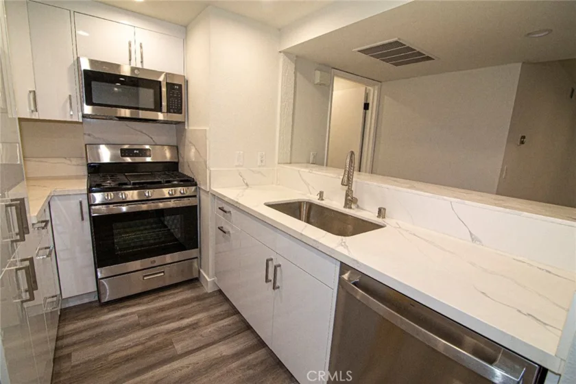 6275 Canoga Avenue #73 photo 5