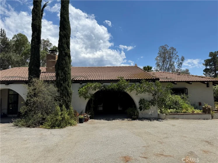 35010 Santa Rita Road Photo