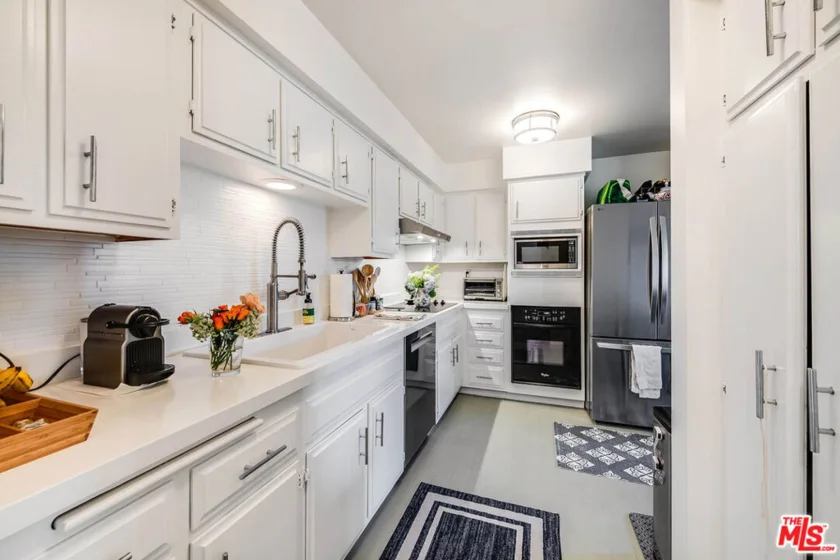 631 Wilcox Avenue #3F photo 11