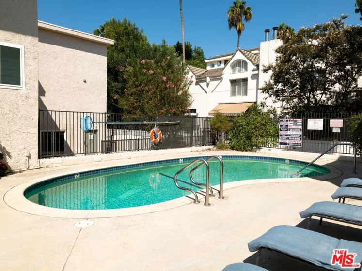 5055 Coldwater Canyon Avenue #114 photo 27