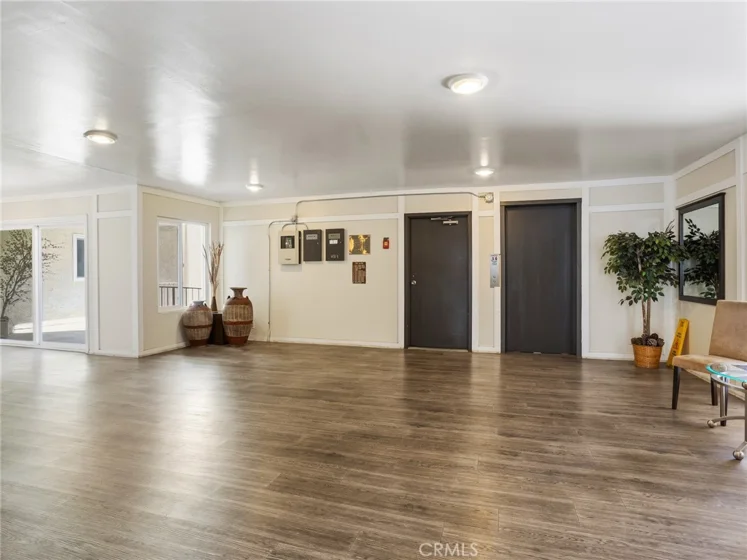5412 Lindley Avenue #108 photo 6