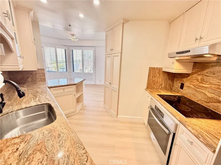 1310 E Ocean #407 photo 10