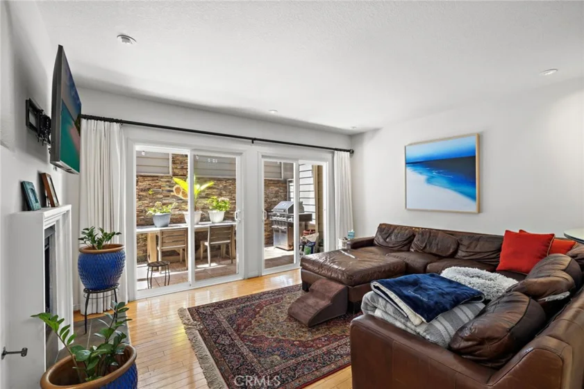 24535 Santa Clara photo 15