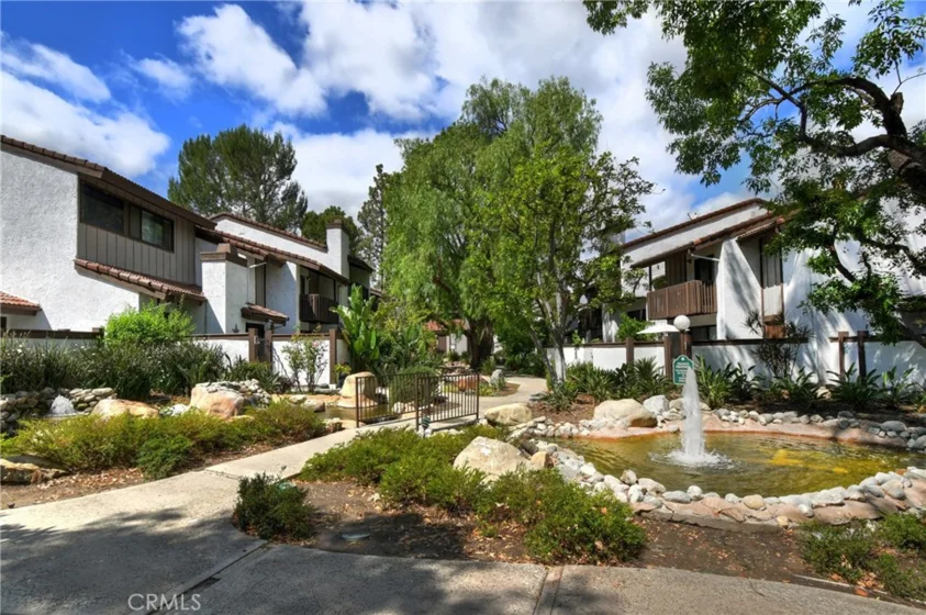 6265 Canoga #53 photo 1