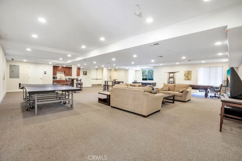 14412 Killion Street #310 photo 37