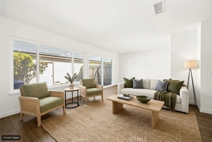 1419 Norwich Lane photo 1