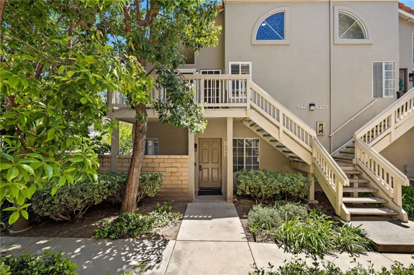 18952 Canyon View photo 4