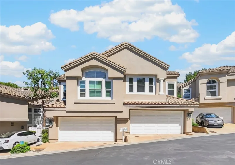 2837 Wisteria photo 1