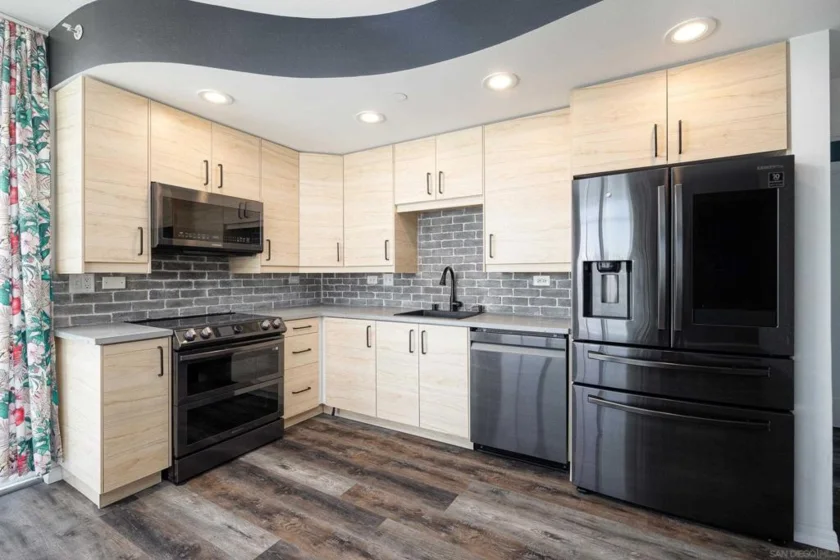 550 15th Street #705 photo 1