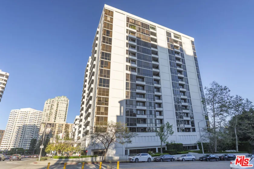 10660 Wilshire Boulevard #1207 photo 4