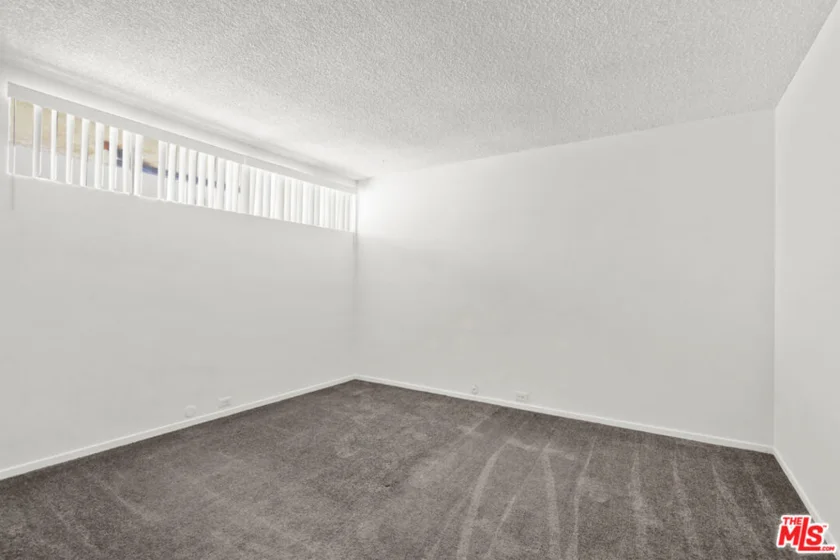 500 Evergreen Street #306 photo 4