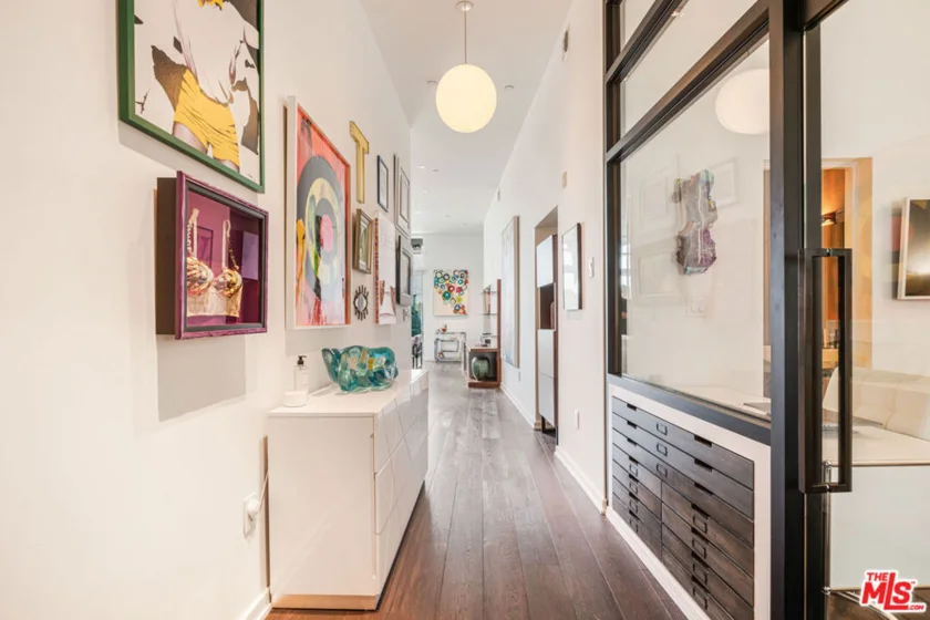 751 N Fairfax Avenue #4 photo 19