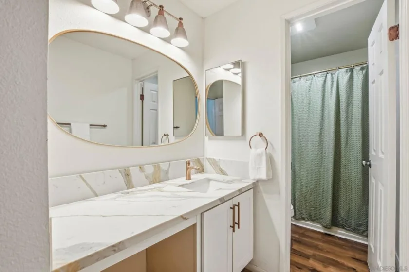 7545 Charmant #1512 photo 21