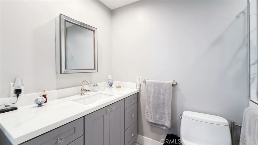 5201 Marina Pacifica S photo 17