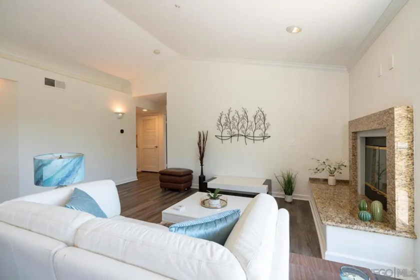16470 Avenida Venusto #Unit F photo 11