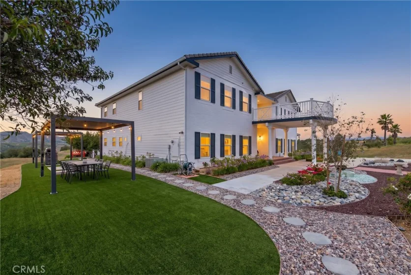 22252 Monte Rancho Drive photo 1