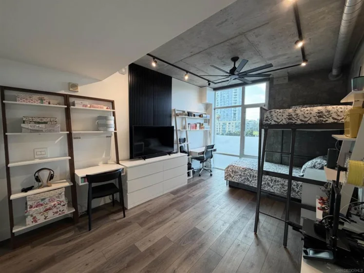 1080 Park Boulevard #401 photo 11