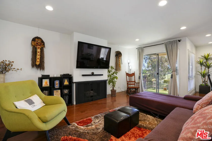 5845 Doverwood Drive #213 photo 4