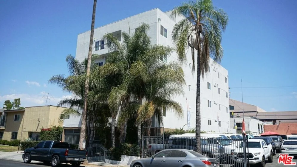 926 S Manhattan Place #202 photo 1