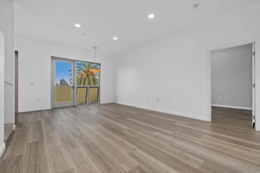 889 Date Street #448 photo 24