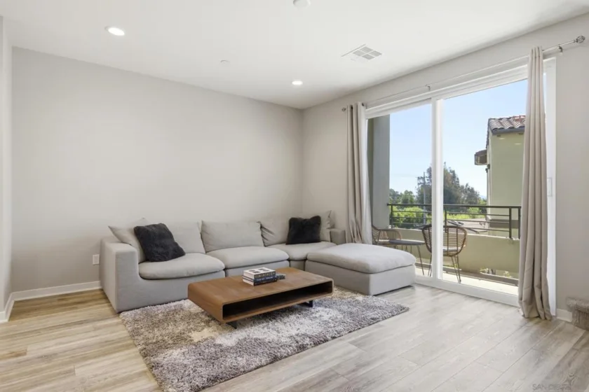 2572 S Escondido Boulevard #808 photo 6