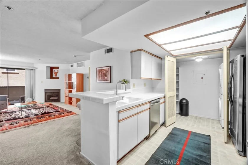 35 Linden Ave Unit 304 photo 16
