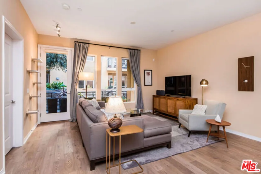 4050 Glencoe Avenue #217 photo 5