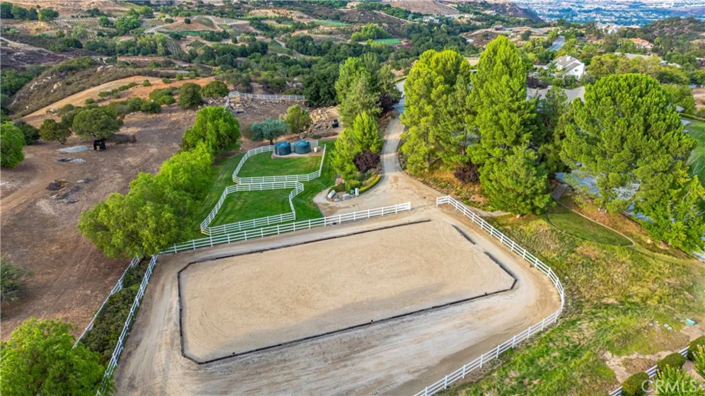 21410 Avenida De Arboles photo 64