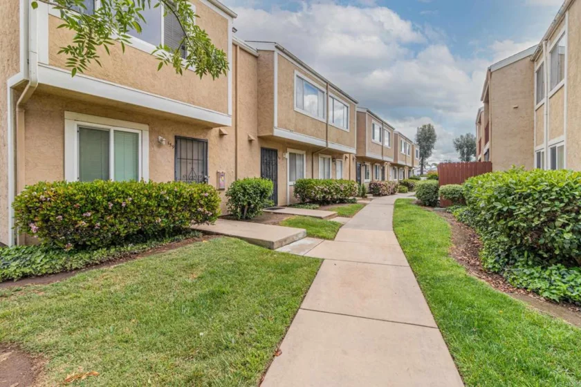 475 N Midway #162 photo 1