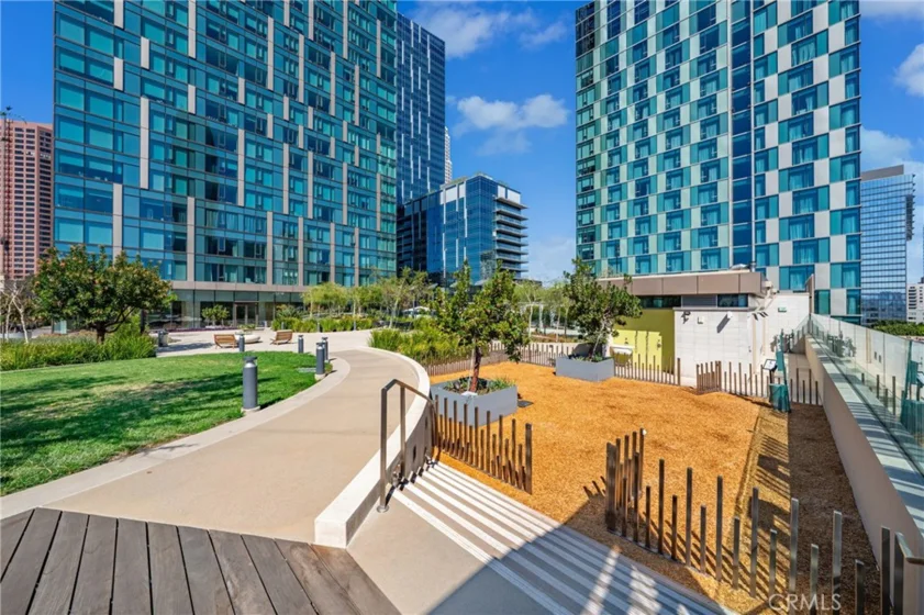 889 Francisco Street #1210 photo 36