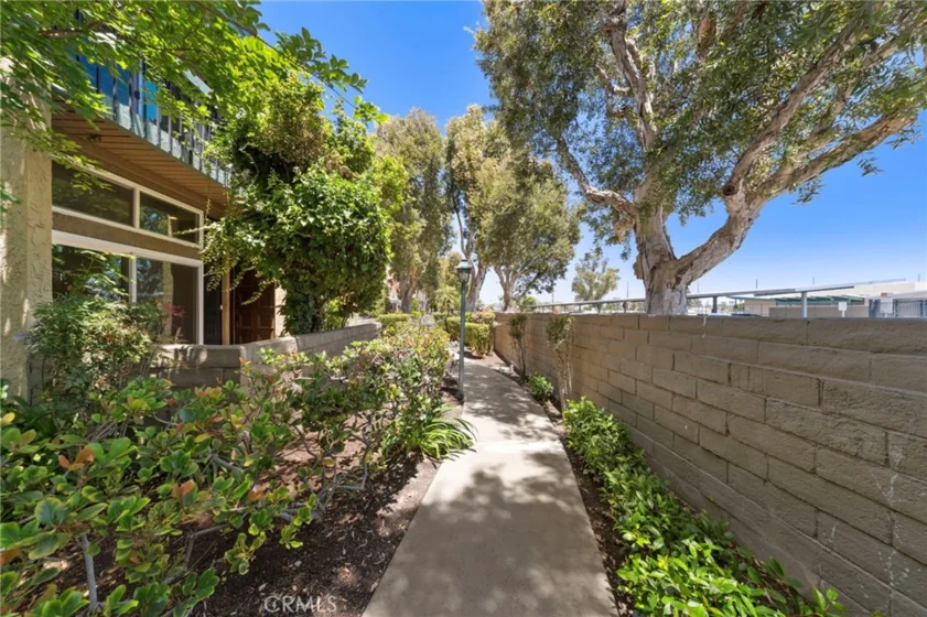1028 Palo Verde Avenue photo 30