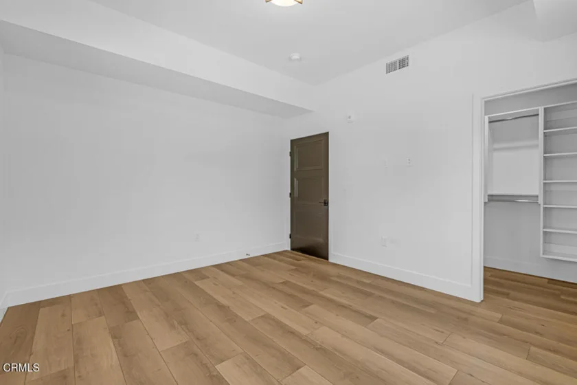 139 S Oak Knoll Avenue #103 photo 15
