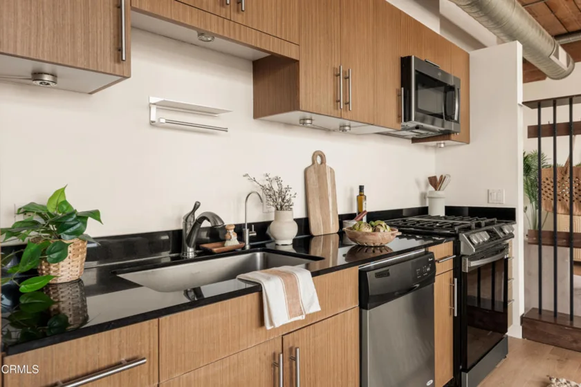 530 S Hewitt Street #455 photo 11