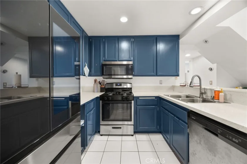 1380 W Capitol #307 photo 5