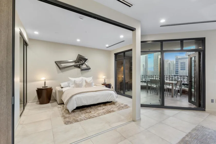 500 W Harbor Drive #1303 photo 16