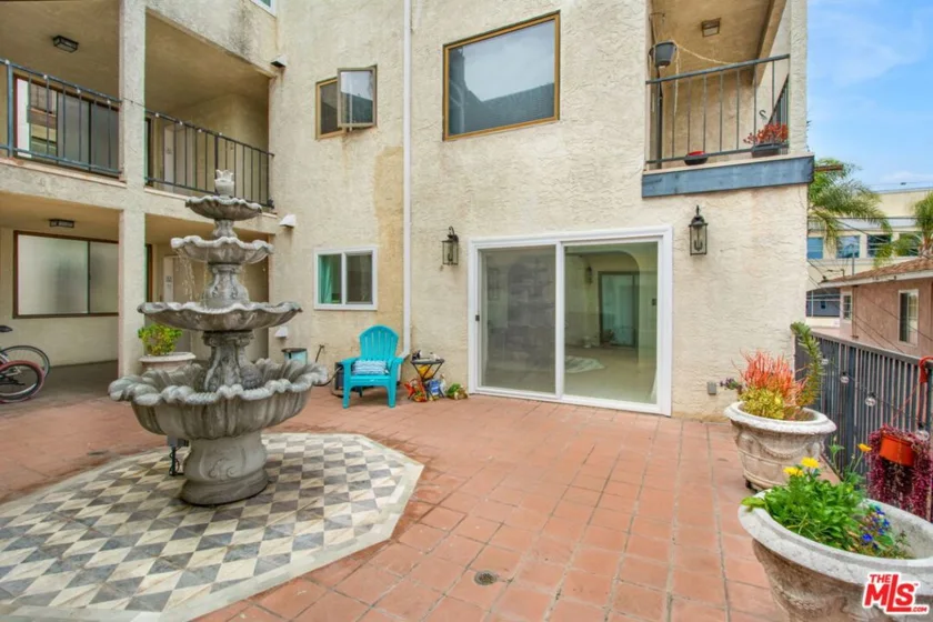 1440 W 9th Street #2 photo 30